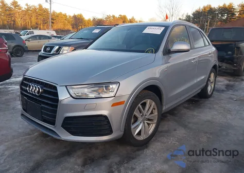 2018 Audi Q3 2.0T Premium/2.0T Sport Premium z USA, uszkodzony, nr VIN WA1ECCFS5JR024759